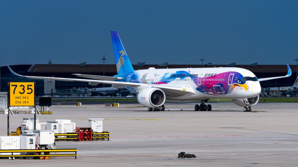 Airbus A350-941