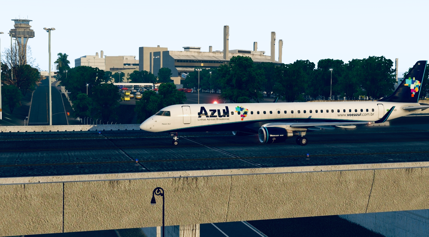 AZU E195