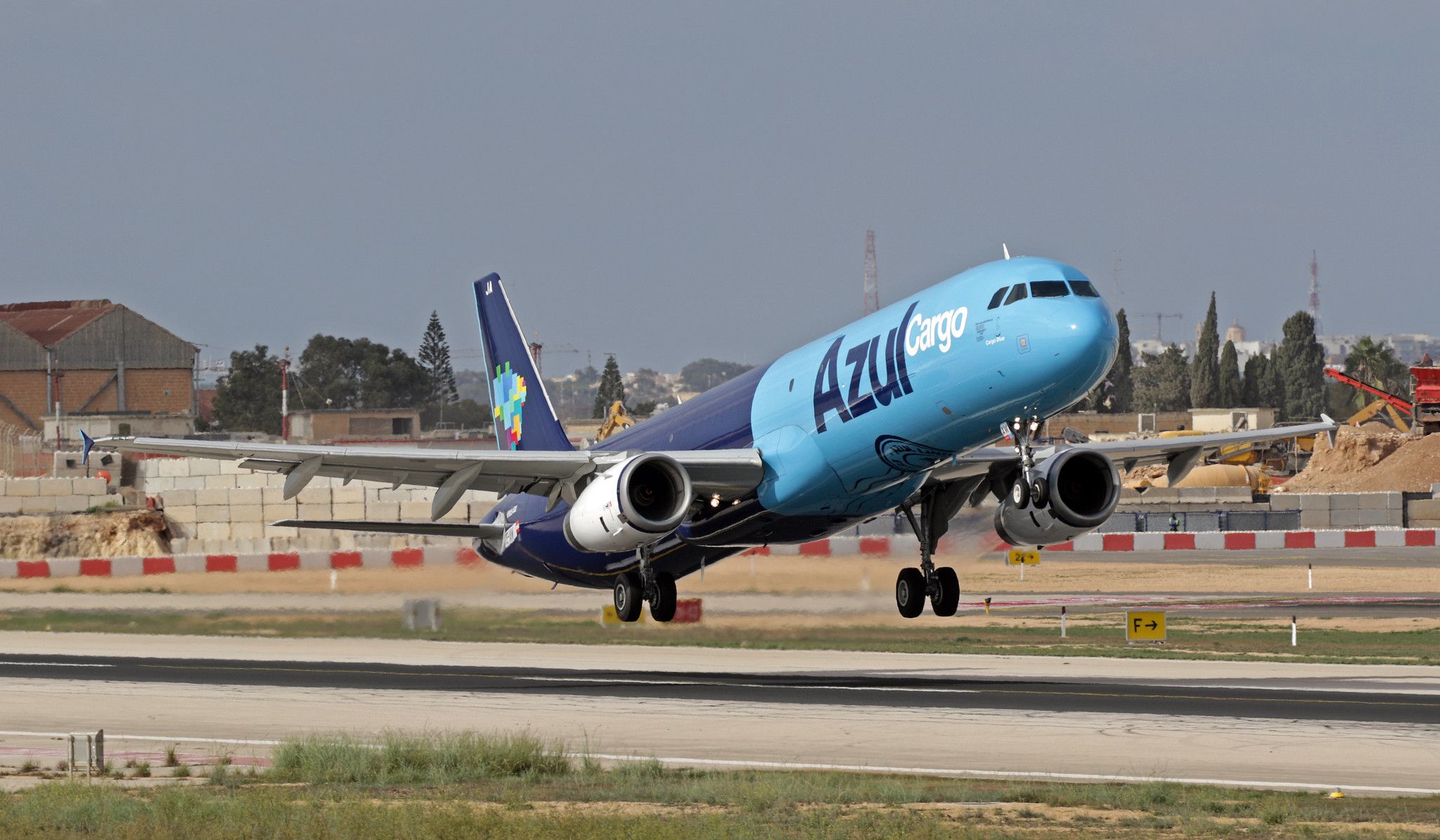 Airbus A321-231(P2F)