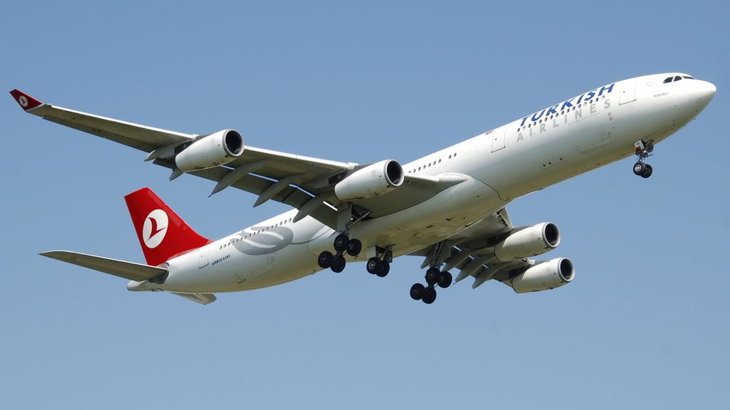 Airbus A340-313