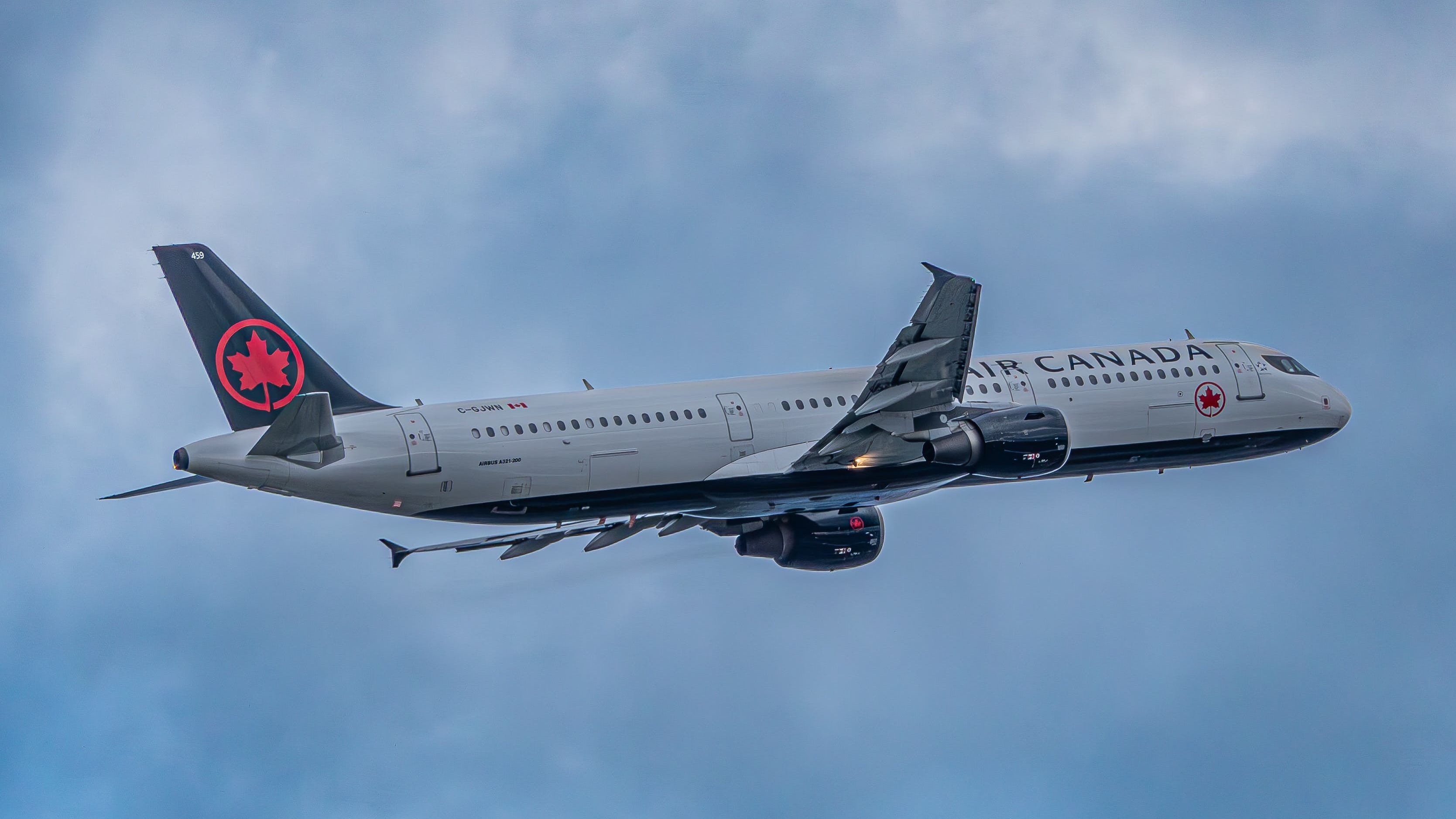 Airbus A321-211