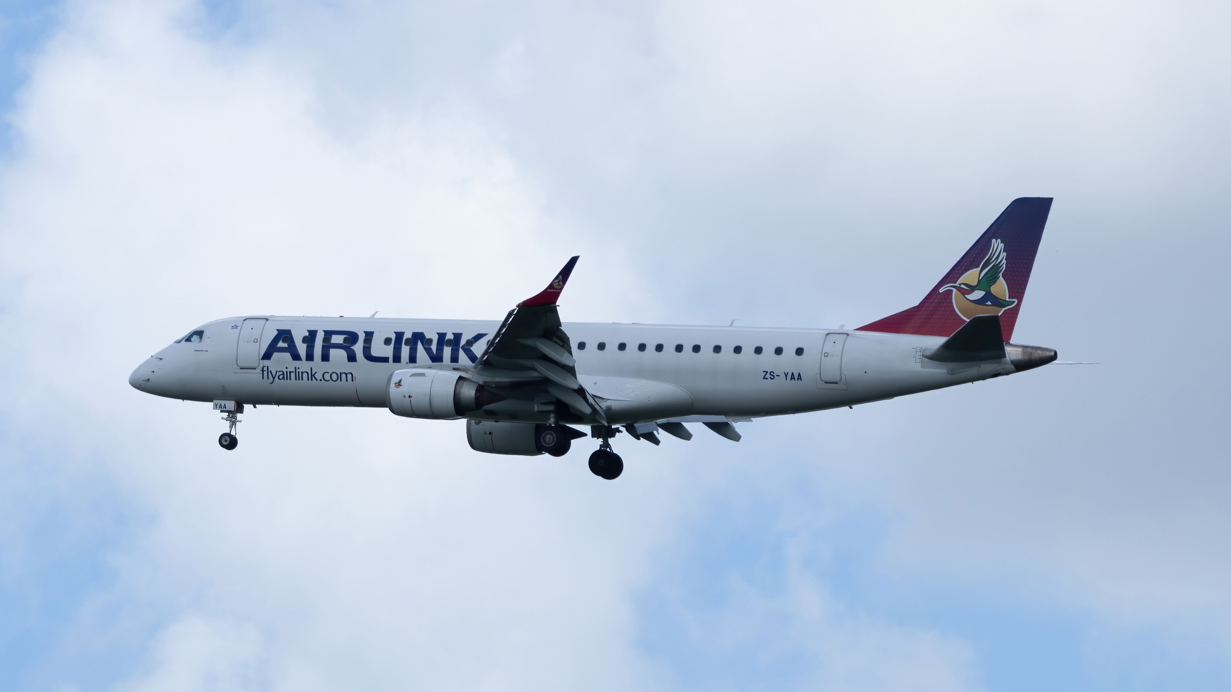 Embraer ERJ-190AR