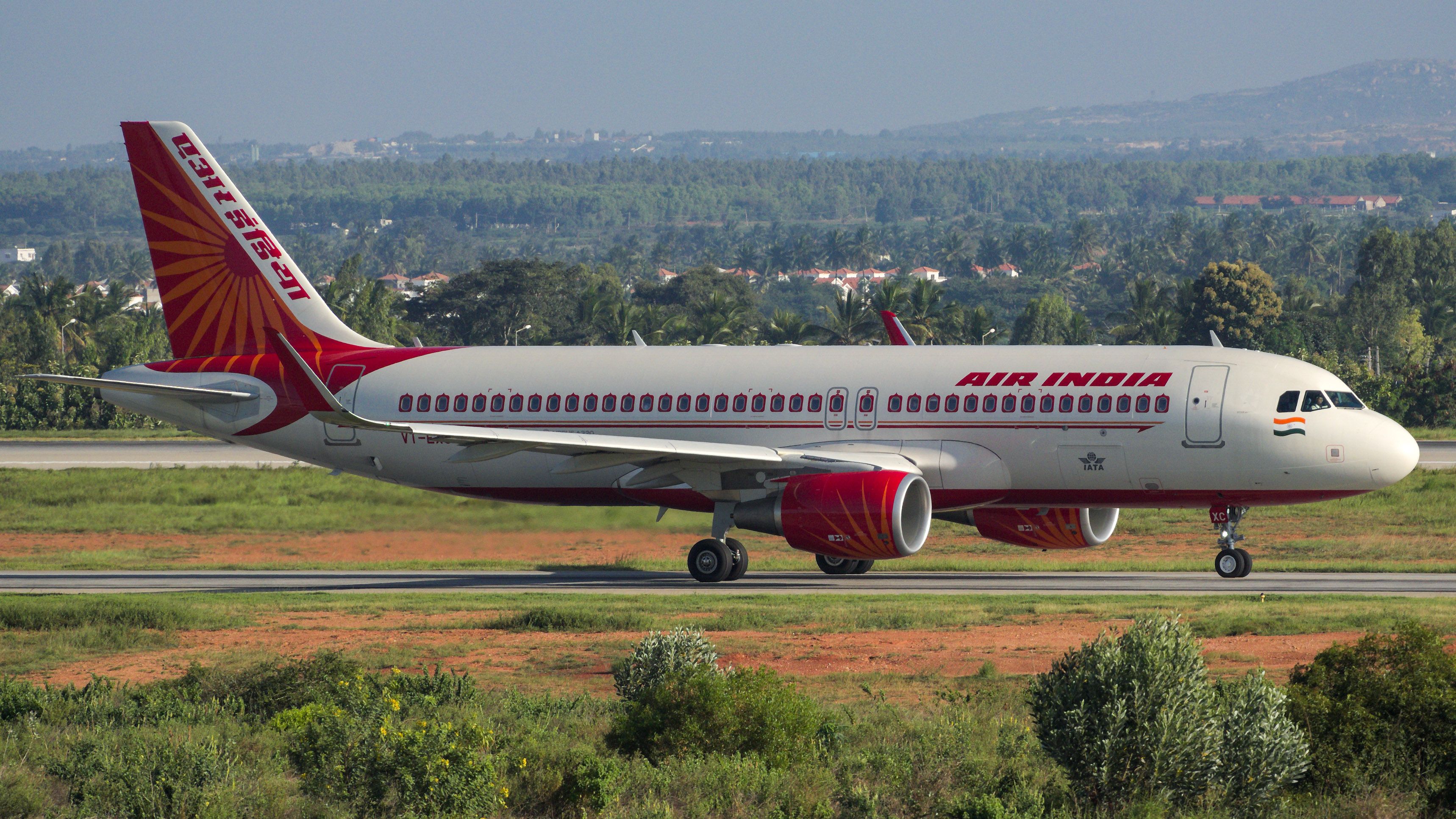 Airbus A320-214