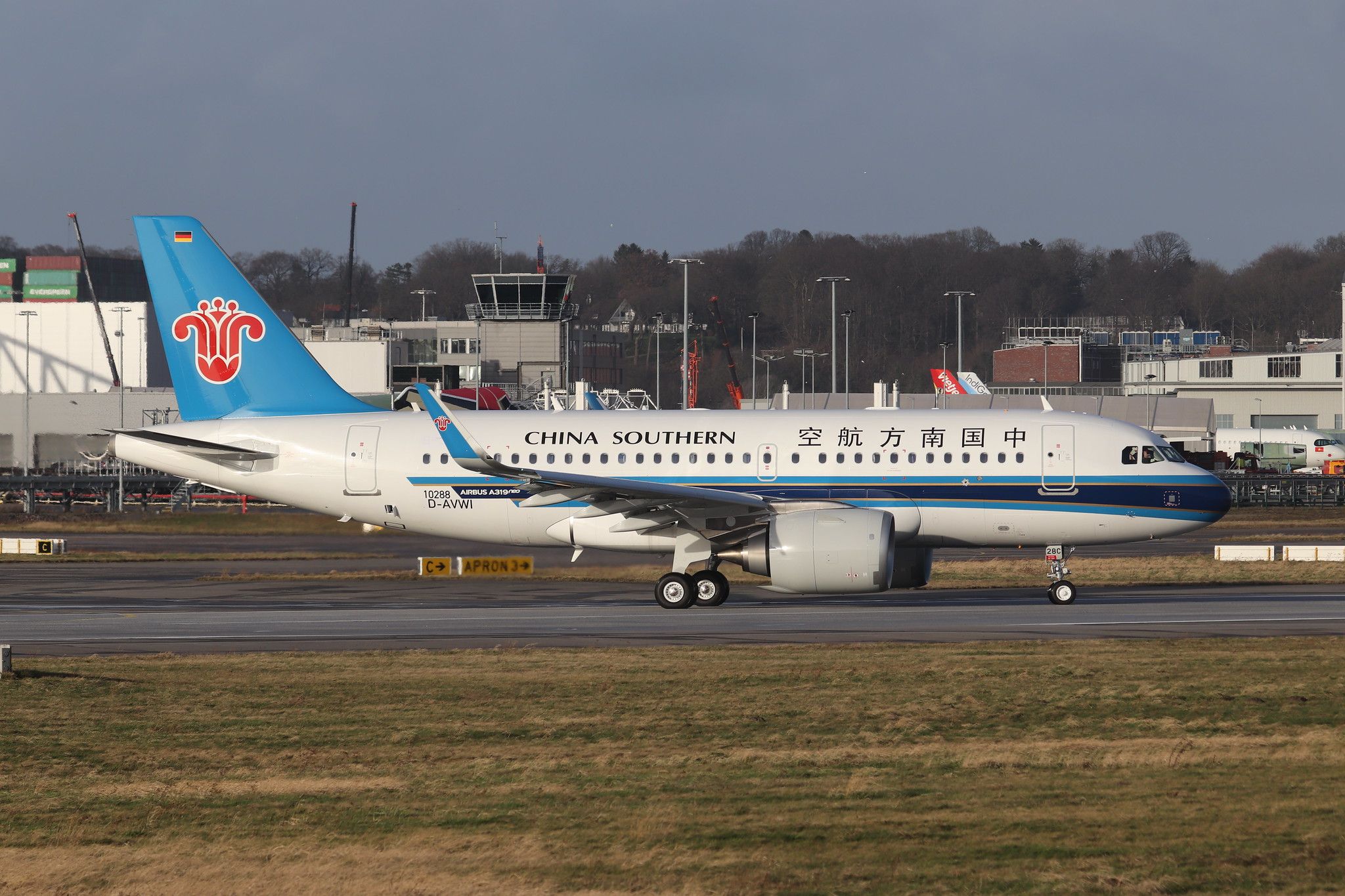 Airbus A319-153N