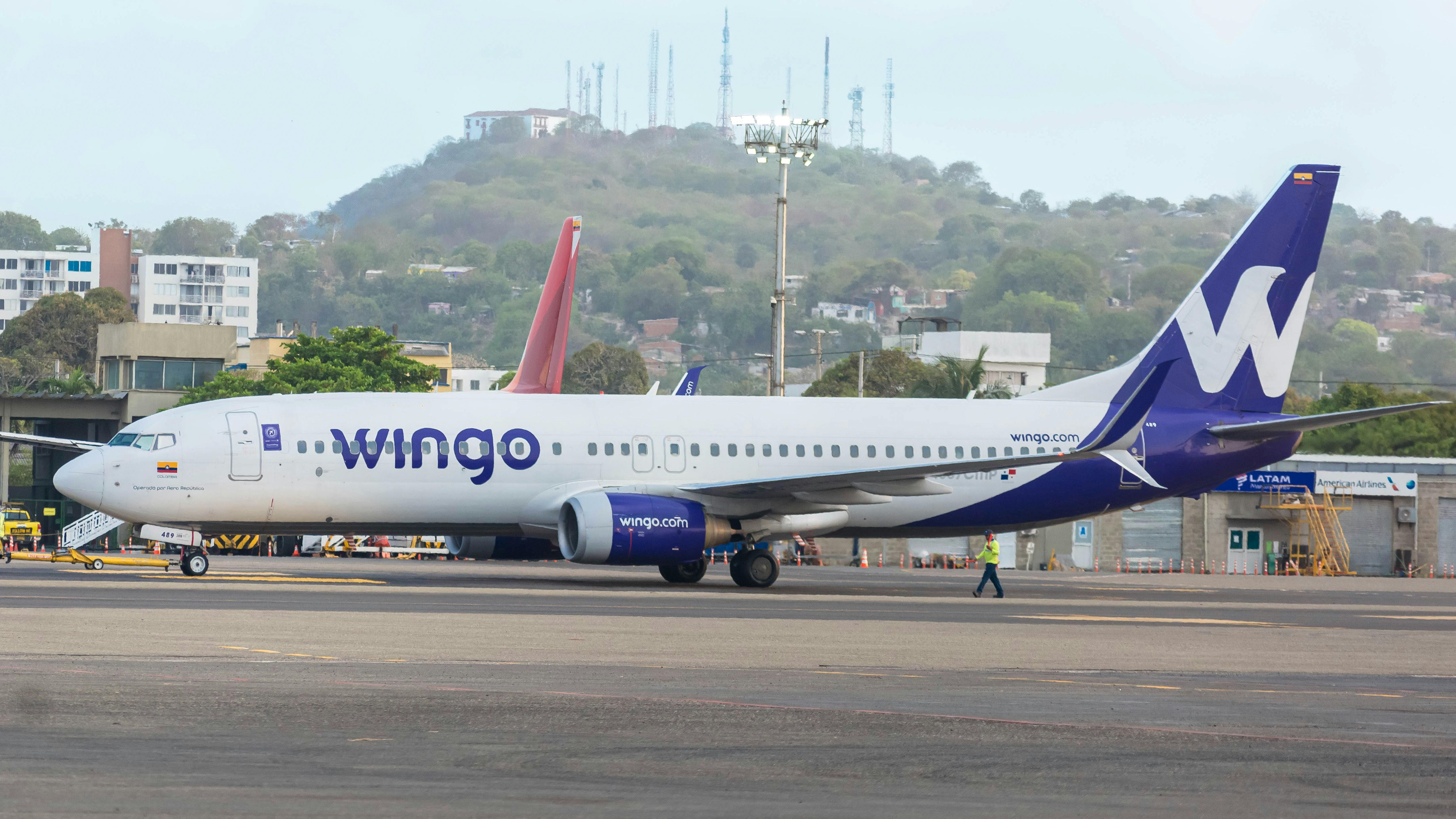 Boeing 737-8V3(WL)