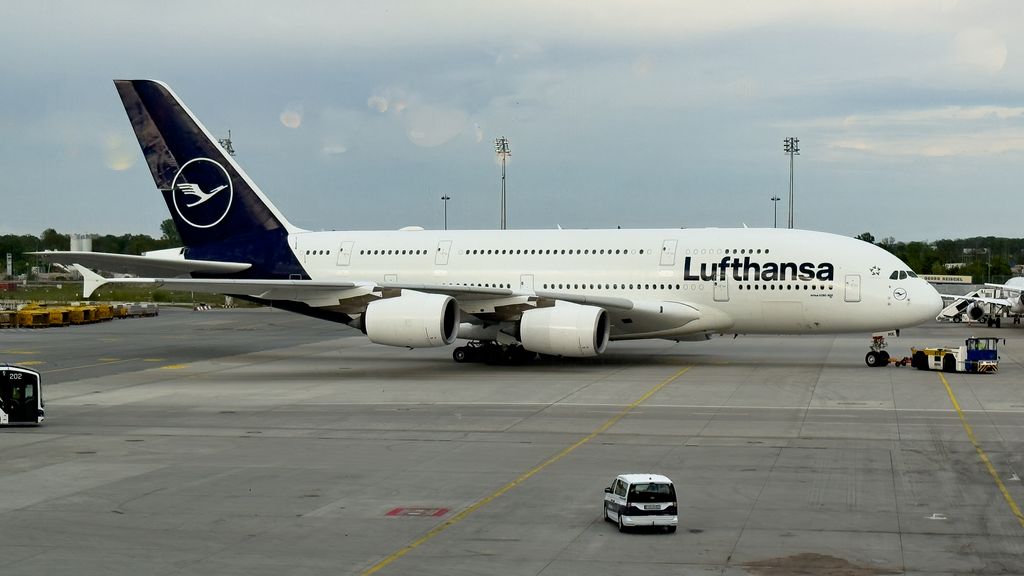 Airbus A380-841