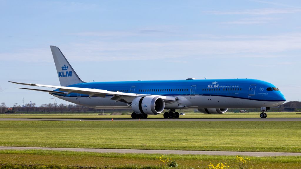 Boeing 787-10 Dreamliner