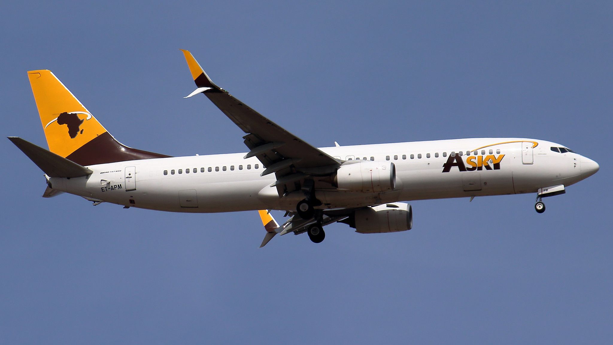 Boeing 737-8Q8(WL)