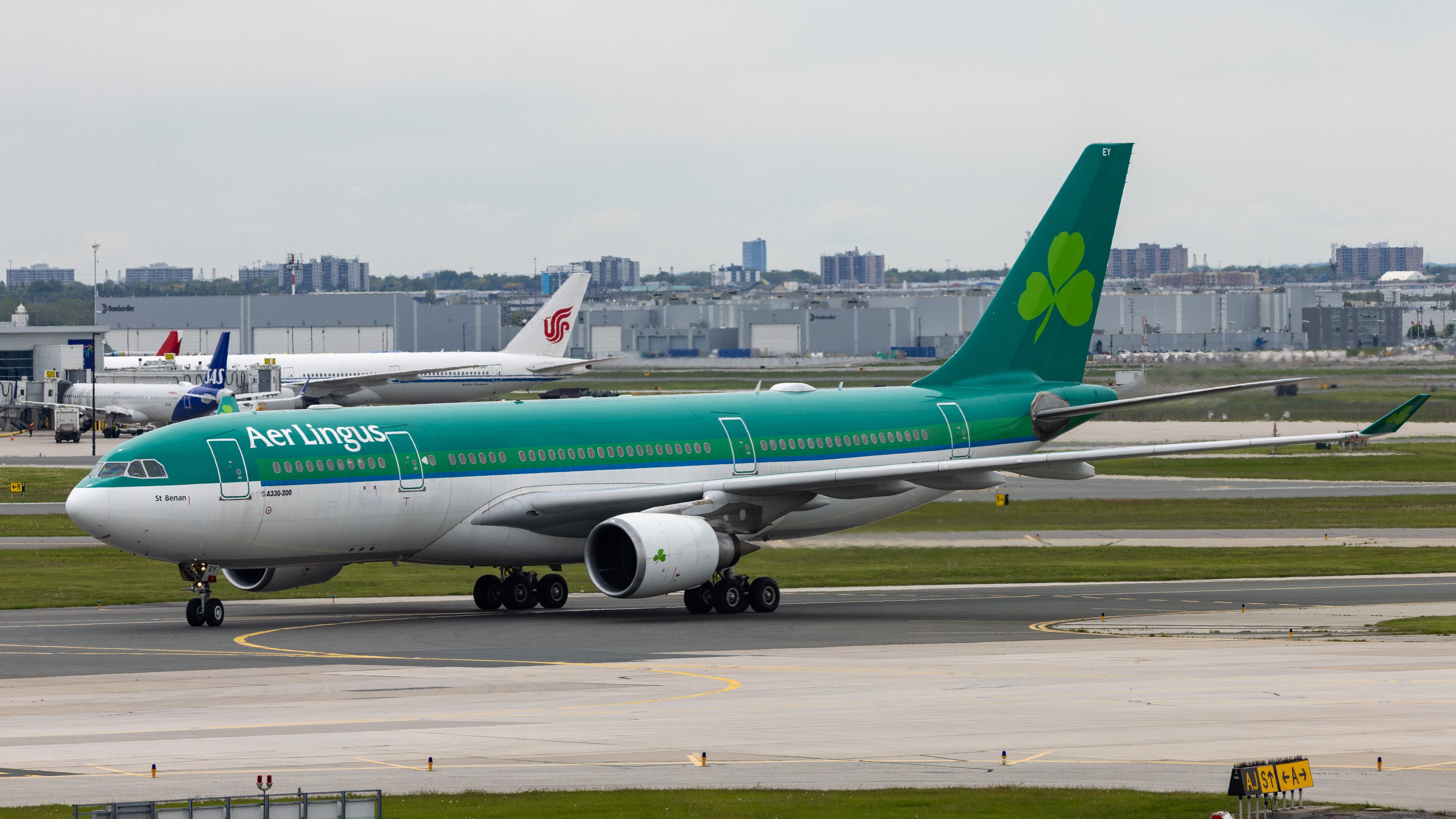 Airbus A330-202