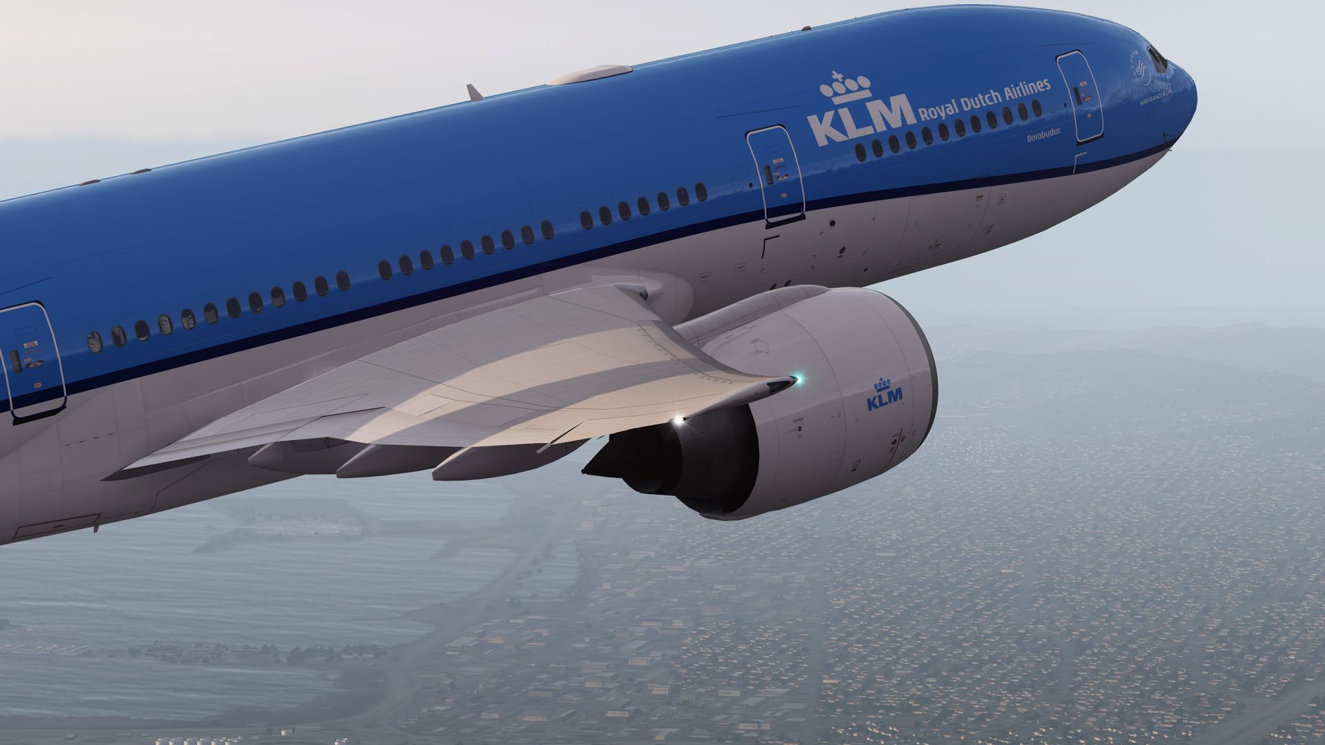 KLM B772