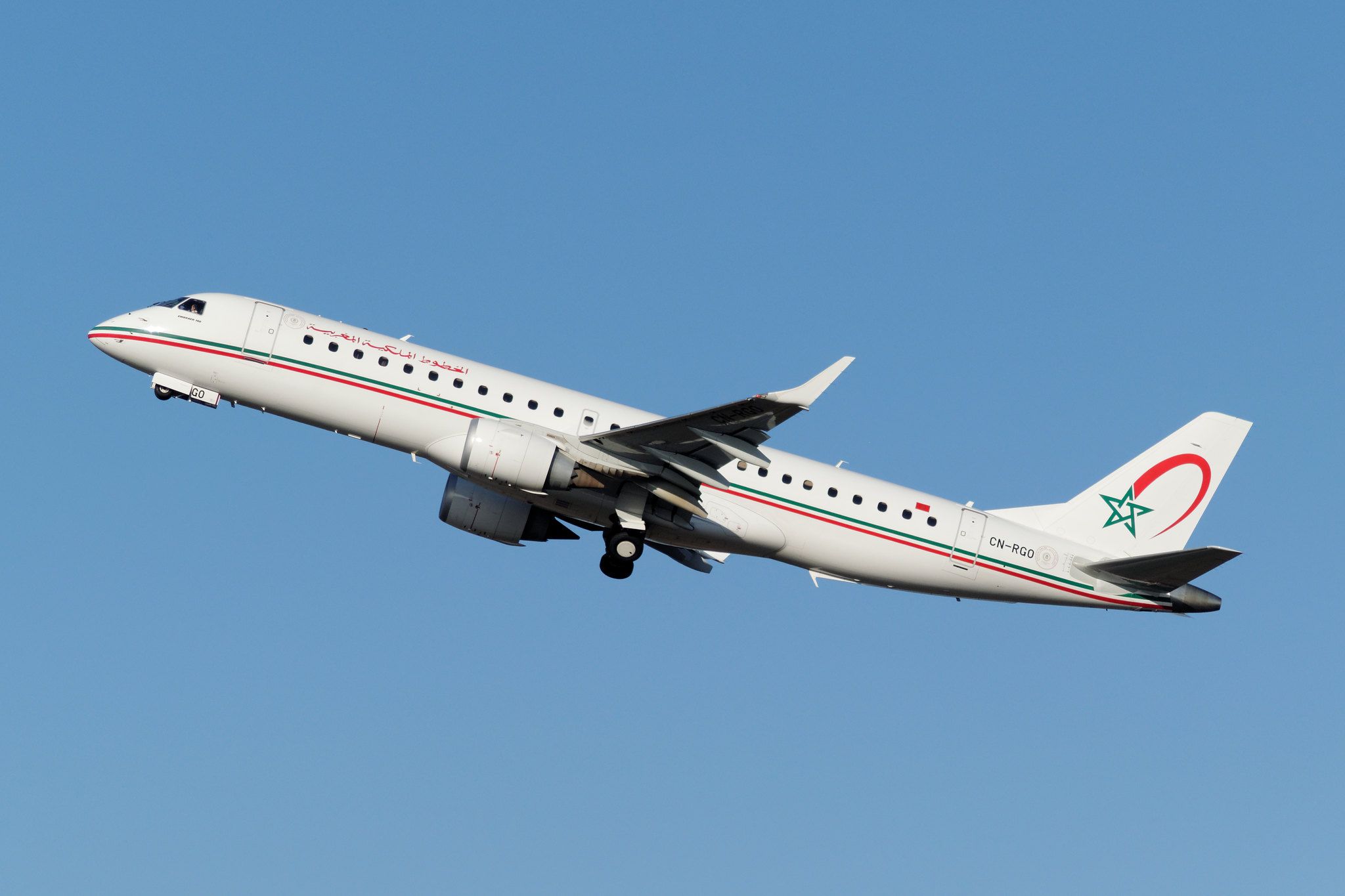 Embraer ERJ-190AR