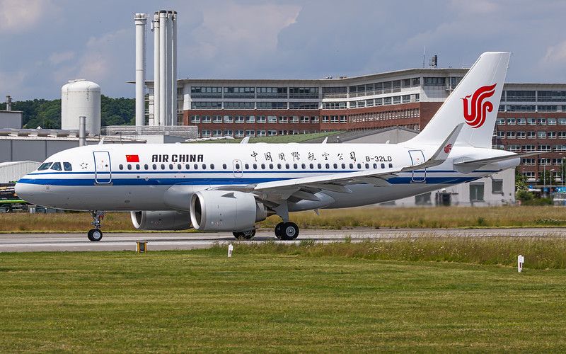 Airbus A319-153N