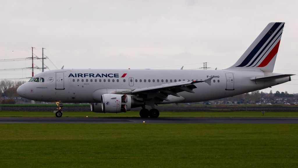 Airbus A319-113