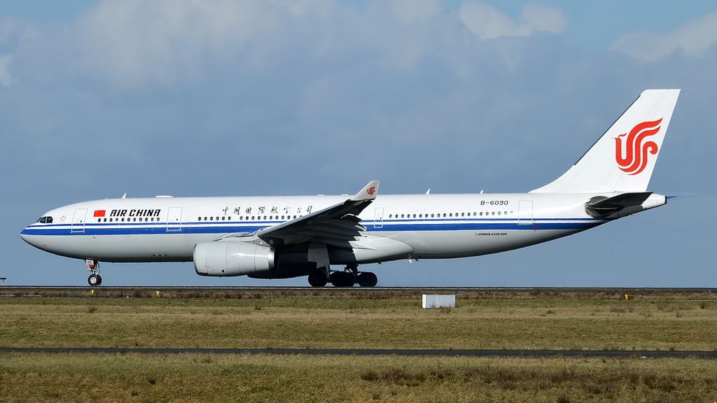 Airbus A330-243(P2F)