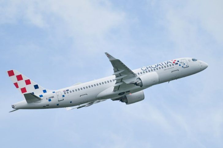 Airbus A220-300