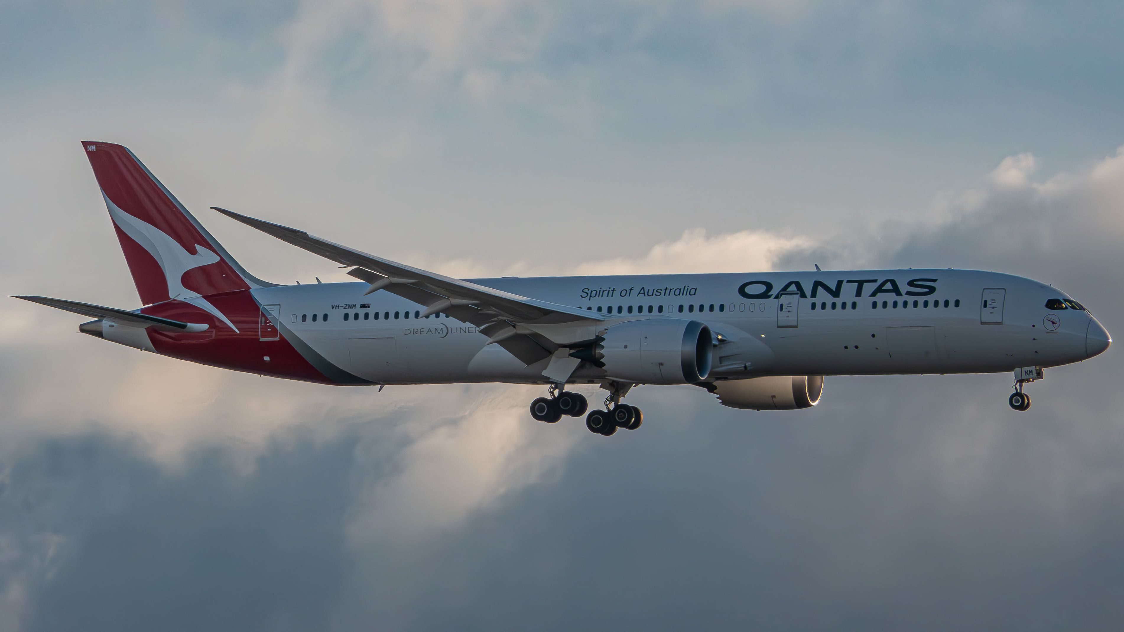 Qantas Boeing 787-9 Dreamliner - oneworld virtual
